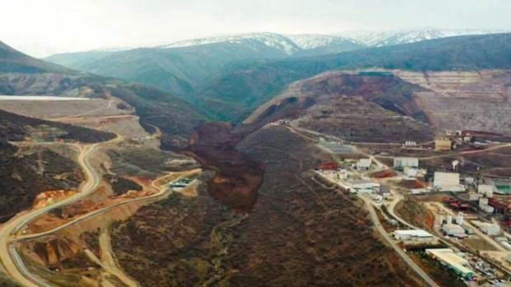 İliç’te heyelan altında kalan 2 işçiye daha ulaşıldı