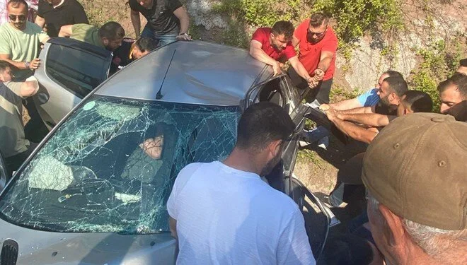 Zonguldak’ta Otomobil Kazası: 1 Ölü, 3 Yaralı