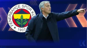Fenerbahçe Başkanı Ali Koç, kulübün yeni teknik direktörü Jose Mourinho'nun transferi üzerinden seçimdeki rakibi Aziz Yıldırım'ı hedef alarak dikkat çeken açıklamalarda bulundu. Mourinho transferiyle ilgili yapılan tartışmaların gölgesinde başkanlık seçimine sayılı günler kala yapılan bu açıklamalar, kulüp içinde ve taraftarlar arasında büyük yankı uyandırdı.

Koç, katıldığı bir etkinlikte, Mourinho ile uzun süredir temas halinde olduklarını vurgulayarak, "Biz anlaştık dediysek anlaşırız. Biz getireceğiz dersek getiririz ama imza atmadan ağzımızı açmayız. Onun için öyle bir hava yaratılıyor ki sanki başkaları sayesinde Sayın Mourinho buraya geldi" şeklinde konuştu.

Bu açıklamalar, seçim atmosferindeki gerilimin ve rekabetin ne kadar yüksek olduğunu gösteriyor. Mourinho'nun transferi, sadece futbol camiasını değil, kulüp içi politikaları da etkileyen bir gündem maddesi haline gelmiş durumda. Koç'un açıklamalarıyla seçim sürecine de bir yansıma yaptığı ve rakibi Aziz Yıldırım'ı hedef alarak kampanya stratejisini güçlendirdiği görülüyor.

Bu gelişmelerle birlikte, Fenerbahçe camiası içindeki siyasi çekişmenin, futbol kulübünün geleceği üzerindeki etkileri merakla beklenmekte. Mourinho'nun gelişiyle kulüpte yeni bir dönemin başlayacağı umuduyla, taraftarlar ve kamuoyu yakından takip etmeye devam ediyor.

Fenerbahçe Başkanı Ali Koç, kulübün yeni teknik direktörü Jose Mourinho'nun transferi üzerinden seçimdeki rakibi Aziz Yıldırım'ı hedef alarak dikkat çeken açıklamalarda bulundu. Mourinho transferiyle ilgili yapılan tartışmaların gölgesinde başkanlık seçimine sayılı günler kala yapılan bu açıklamalar, kulüp içinde ve taraftarlar arasında büyük yankı uyandırdı.

Koç, katıldığı bir etkinlikte, Mourinho ile uzun süredir temas halinde olduklarını vurgulayarak, "Biz anlaştık dediysek anlaşırız. Biz getireceğiz dersek getiririz ama imza atmadan ağzımızı açmayız. Onun için öyle bir hava yaratılıyor ki sanki başkaları sayesinde Sayın Mourinho buraya geldi" şeklinde konuştu.

Bu açıklamalar, seçim atmosferindeki gerilimin ve rekabetin ne kadar yüksek olduğunu gösteriyor. Mourinho'nun transferi, sadece futbol camiasını değil, kulüp içi politikaları da etkileyen bir gündem maddesi haline gelmiş durumda. Koç'un açıklamalarıyla seçim sürecine de bir yansıma yaptığı ve rakibi Aziz Yıldırım'ı hedef alarak kampanya stratejisini güçlendirdiği görülüyor.

Bu gelişmelerle birlikte, Fenerbahçe camiası içindeki siyasi çekişmenin, futbol kulübünün geleceği üzerindeki etkileri merakla beklenmekte. Mourinho'nun gelişiyle kulüpte yeni bir dönemin başlayacağı umuduyla, taraftarlar ve kamuoyu yakından takip etmeye devam ediyor.

Fenerbahçe Başkanı Ali Koç, kulübün yeni teknik direktörü Jose Mourinho'nun transferi üzerinden seçimdeki rakibi Aziz Yıldırım'ı hedef alarak dikkat çeken açıklamalarda bulundu. Mourinho transferiyle ilgili yapılan tartışmaların gölgesinde başkanlık seçimine sayılı günler kala yapılan bu açıklamalar, kulüp içinde ve taraftarlar arasında büyük yankı uyandırdı.

Koç, katıldığı bir etkinlikte, Mourinho ile uzun süredir temas halinde olduklarını vurgulayarak, "Biz anlaştık dediysek anlaşırız. Biz getireceğiz dersek getiririz ama imza atmadan ağzımızı açmayız. Onun için öyle bir hava yaratılıyor ki sanki başkaları sayesinde Sayın Mourinho buraya geldi" şeklinde konuştu.

Bu açıklamalar, seçim atmosferindeki gerilimin ve rekabetin ne kadar yüksek olduğunu gösteriyor. Mourinho'nun transferi, sadece futbol camiasını değil, kulüp içi politikaları da etkileyen bir gündem maddesi haline gelmiş durumda. Koç'un açıklamalarıyla seçim sürecine de bir yansıma yaptığı ve rakibi Aziz Yıldırım'ı hedef alarak kampanya stratejisini güçlendirdiği görülüyor.

Bu gelişmelerle birlikte, Fenerbahçe camiası içindeki siyasi çekişmenin, futbol kulübünün geleceği üzerindeki etkileri merakla beklenmekte. Mourinho'nun gelişiyle kulüpte yeni bir dönemin başlayacağı umuduyla, taraftarlar ve kamuoyu yakından takip etmeye devam ediyor.

