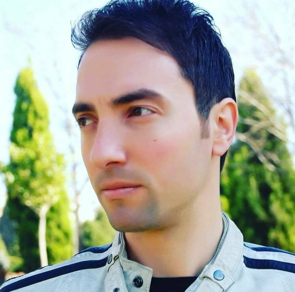 Model ve Oyuncu Evren Yiğit SMA Bebeklerine Destek ve Hayvan Haklarına Duyarlılık