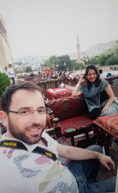Serdar Şimşek: Sanat ve Televizyonculuk Yolunda İlham Verici Bir Kariyer Yolculuğu