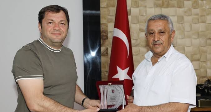 Nail Azbay’dan Afyonspor Üzerine Kritik Sorular: Kulüp Kimin Elinde Kalacak?