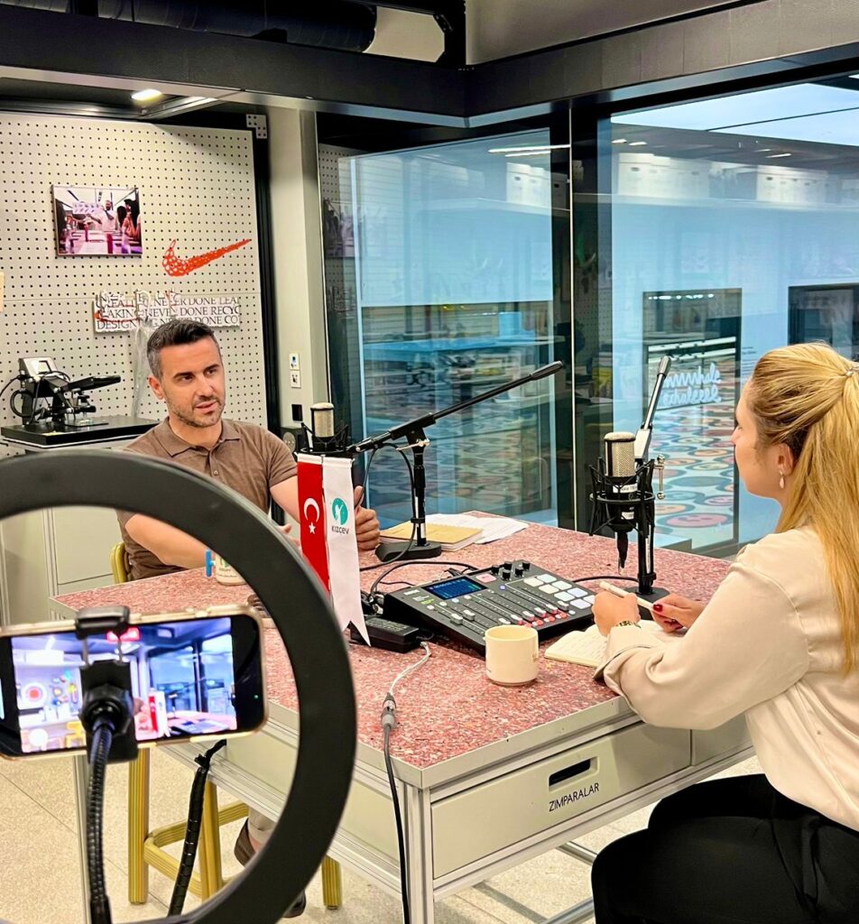 İş Adamı İshak Yazıcı, Kadınların Güçlenmesine Destek Olmaya Devam Ediyor