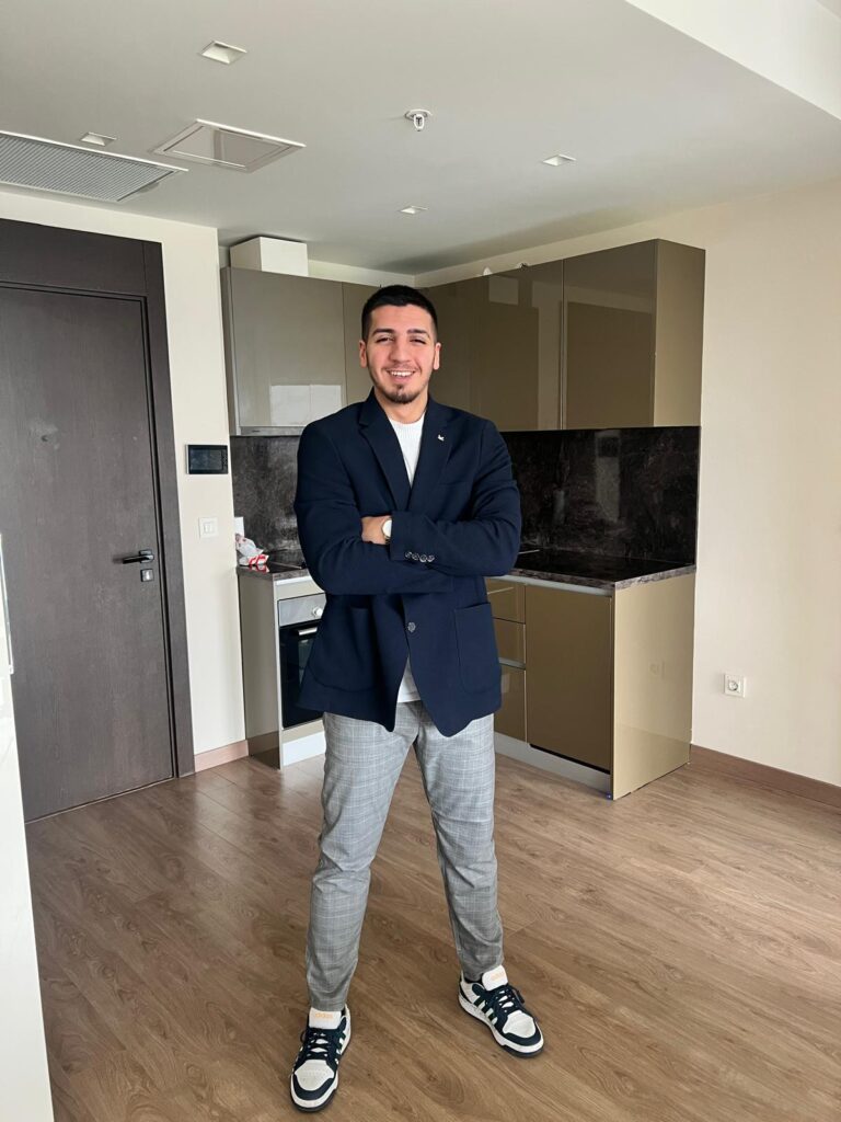 Mehmet Latif Toğuç’un Başarıları: Ticaret Bakanlığı’ndan MLT Danışmanlık Onayı Aldı!