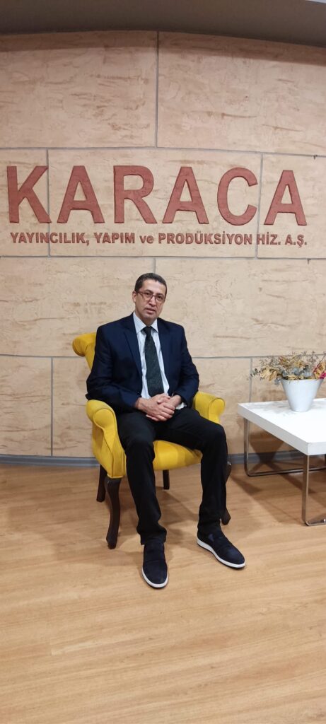Moderator Salih Emrah: Tiyatrodan NLP’ye Uzanan Bir Kariyer