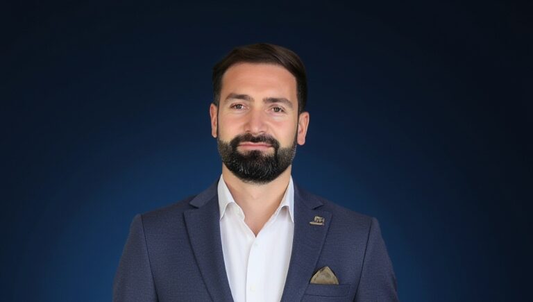 Serkan Dal MCC Koç Mentor – Eğitim Uzmanı – Yazar – Sosyolog: Aile Terapisi ve Farkındalık Eğitimleri Lideri