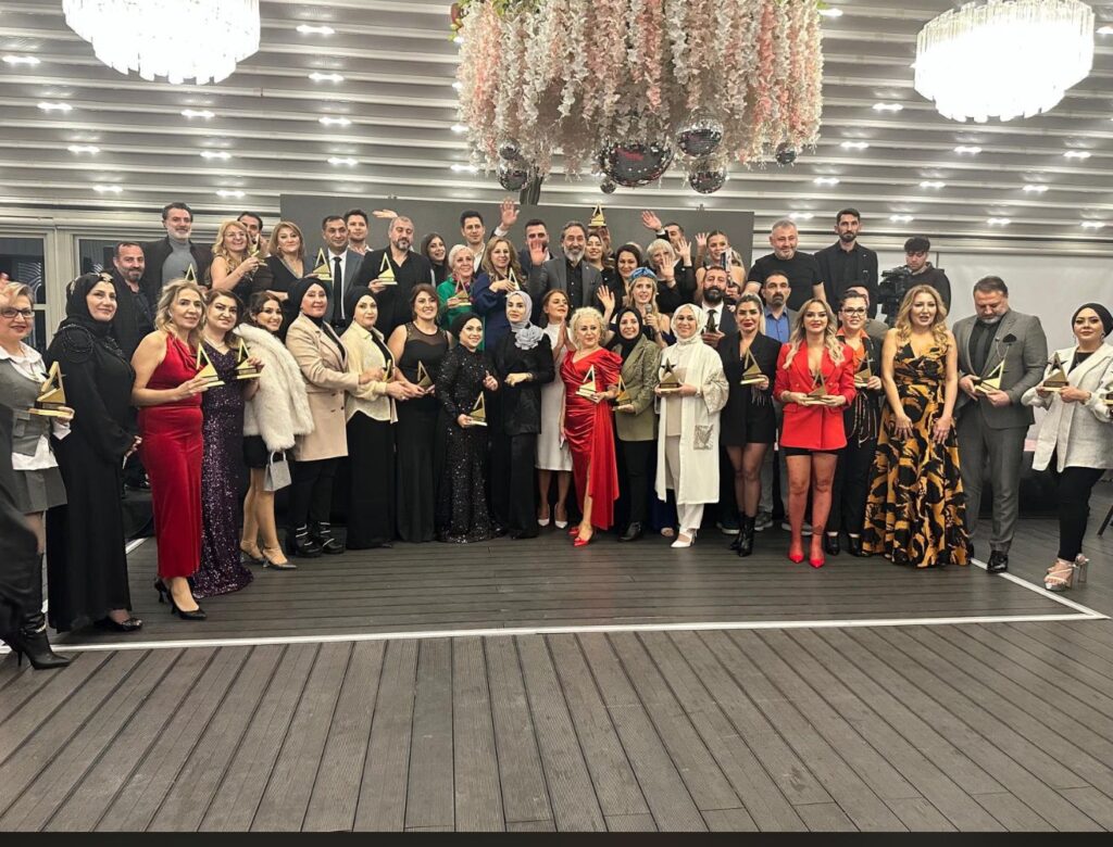 Payaslı Medya, Wilma Elles’in Etkinlikteki Profesyonel Sunumunu Takdir Etti