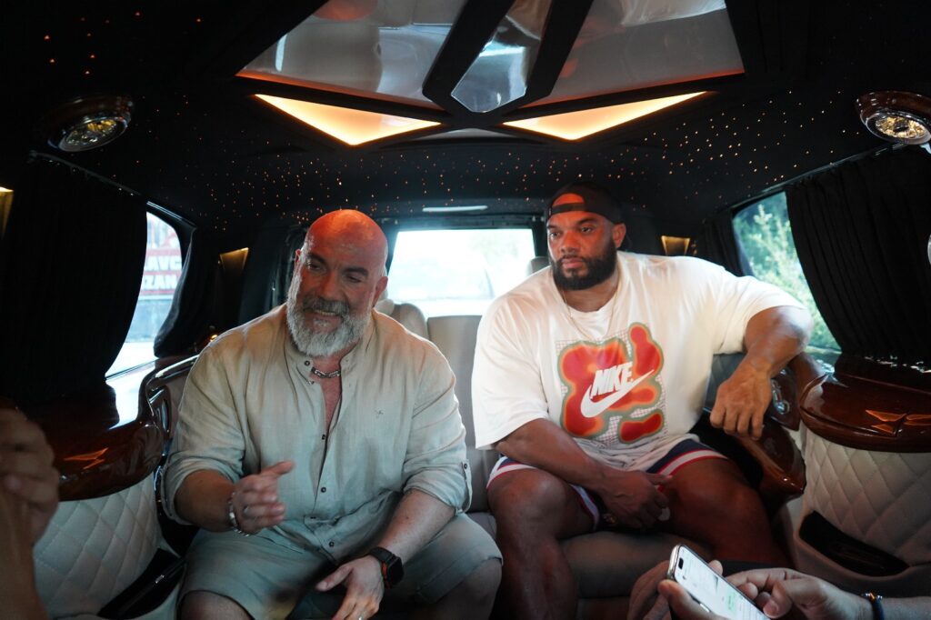 IFBB Pro Coach Can Ünal: Uluslararası Başarılarıyla Tanınan Türk Antrenör