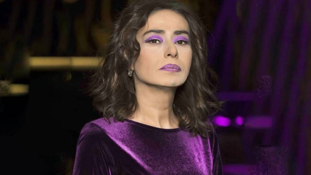 Yıldız Tilbe Yüzündeki Yanıkları Anlattı: Boya Kötüymüş