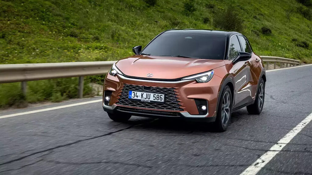 Lexus Tüm Zamanların En Yüksek Satışı