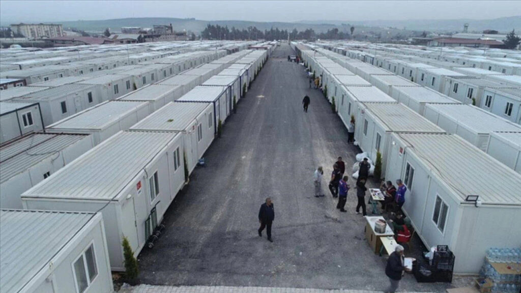 Depremzedeye İmza Verenlerin Çıkışı Yapılacak