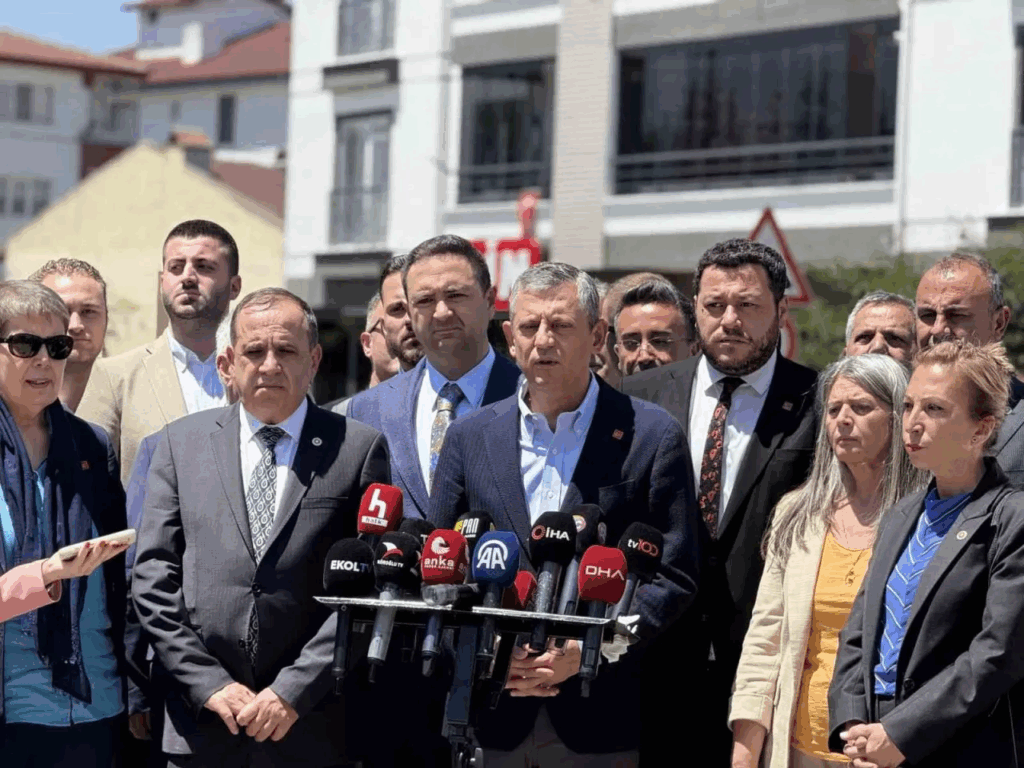 Özgür Özel’den Soruşturma ve Şehitler Açıklaması!